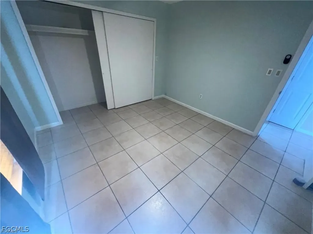 610 SE 13th Court Cape Coral FL 33990
