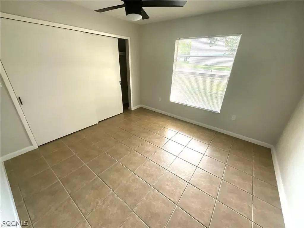 610 SE 13th Court Cape Coral FL 33990