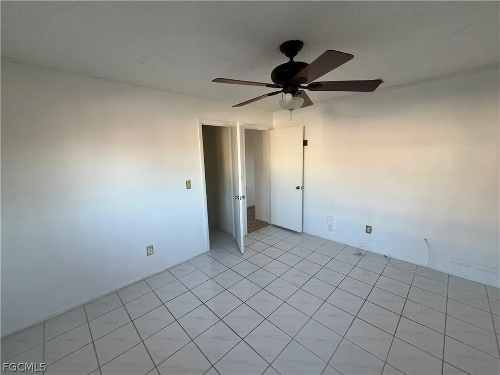 708 SE 8th Street Cape Coral FL 33990