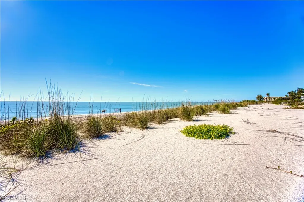 2605 W Gulf Drive Sanibel FL 33957