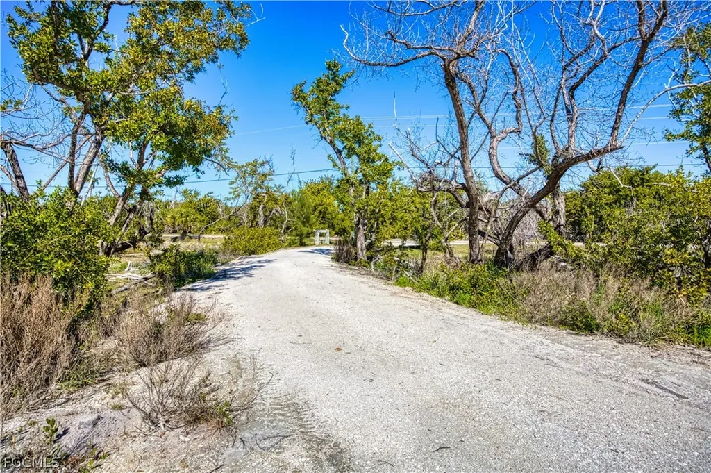 2605 W Gulf Drive Sanibel FL 33957