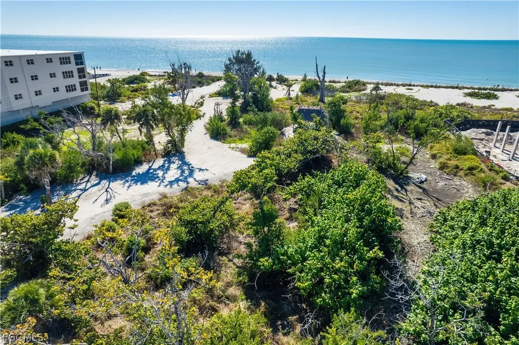 2605 W Gulf Drive Sanibel FL 33957