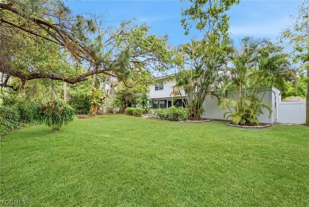 2924 Gladiola Street Fort Myers FL 33901