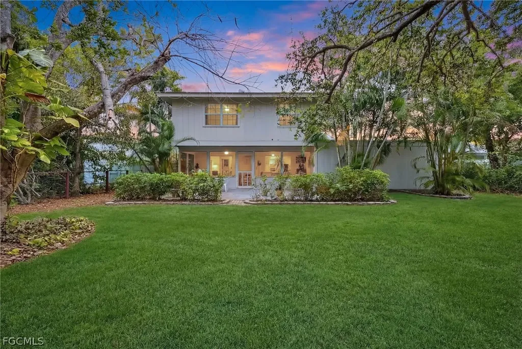 2924 Gladiola Street Fort Myers FL 33901