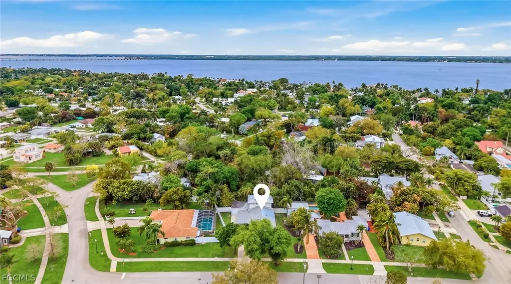 2924 Gladiola Street Fort Myers FL 33901