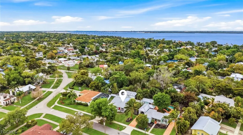 2924 Gladiola Street Fort Myers FL 33901