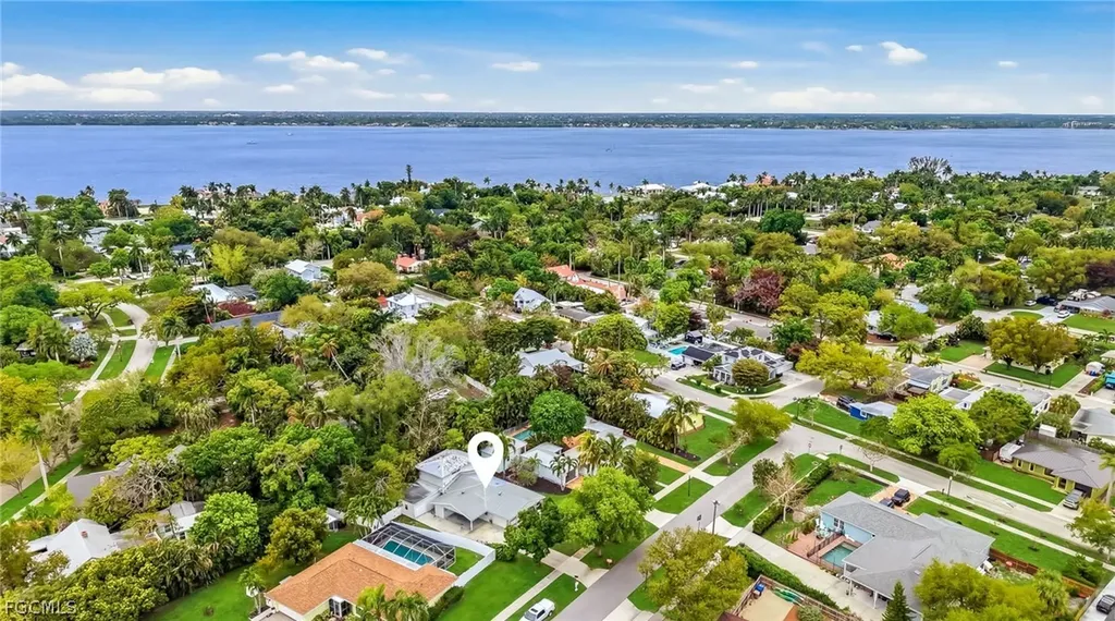 2924 Gladiola Street Fort Myers FL 33901