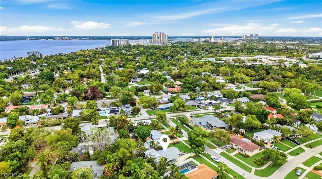2924 Gladiola Street Fort Myers FL 33901