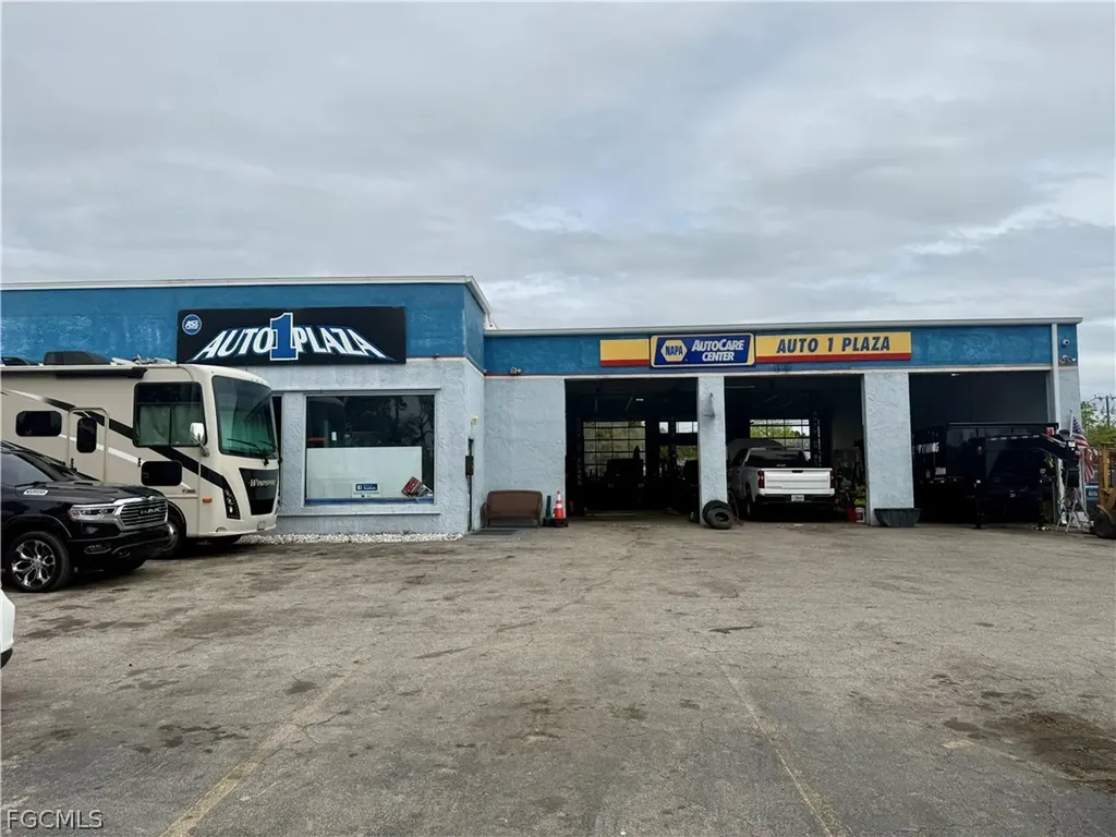 3045 Fowler Street Fort Myers FL 33901