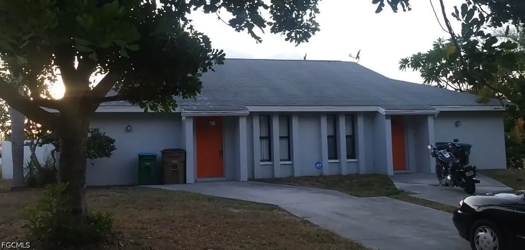 1806 / 1808 SW 15th Place Cape Coral FL 33991