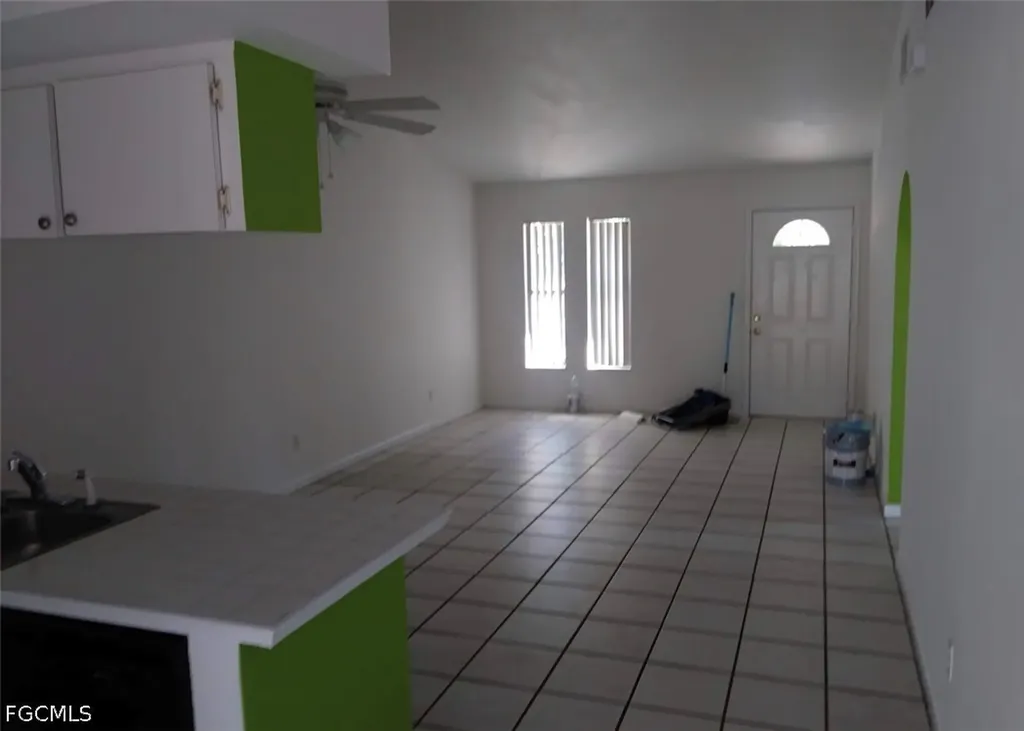 1806 / 1808 SW 15th Place Cape Coral FL 33991