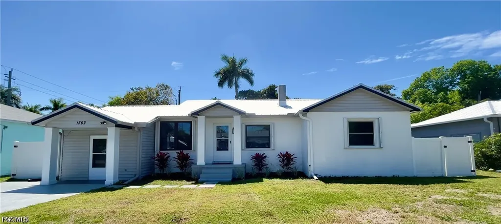 1562 Ransom Street Fort Myers FL 33901