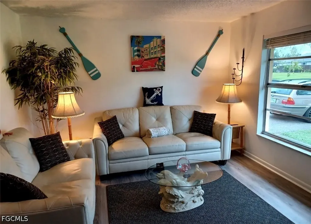 317 Tudor Drive Cape Coral FL 33904