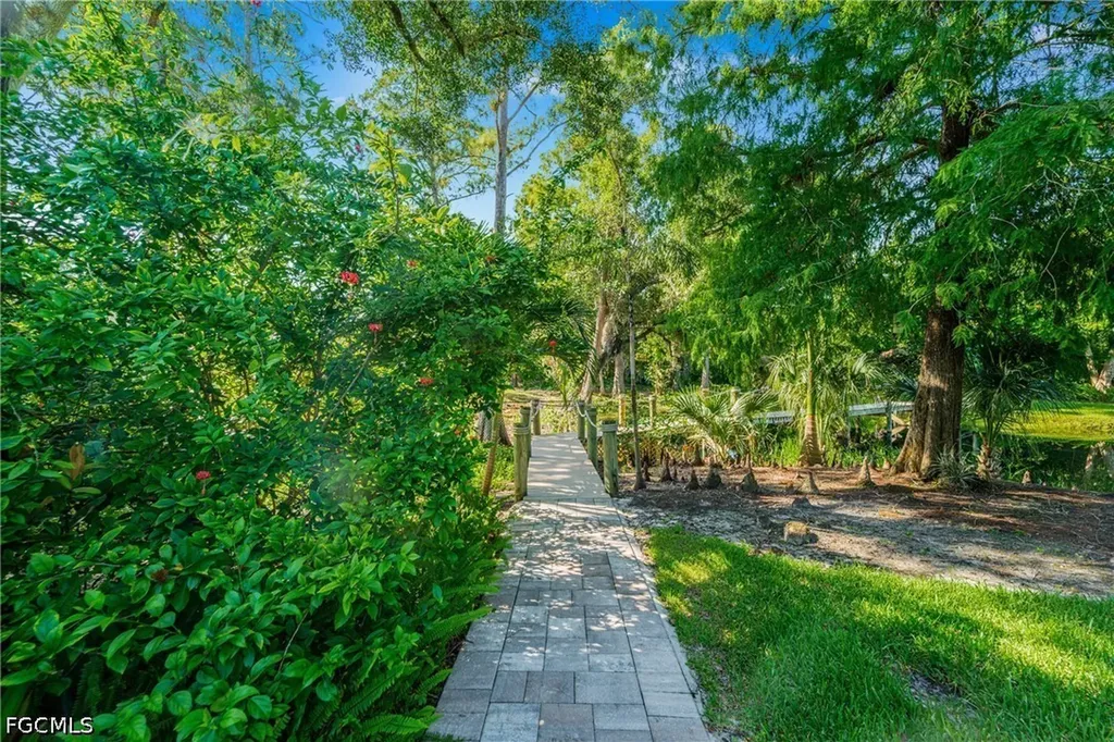 13672 Pine Villa Lane Fort Myers FL 33912