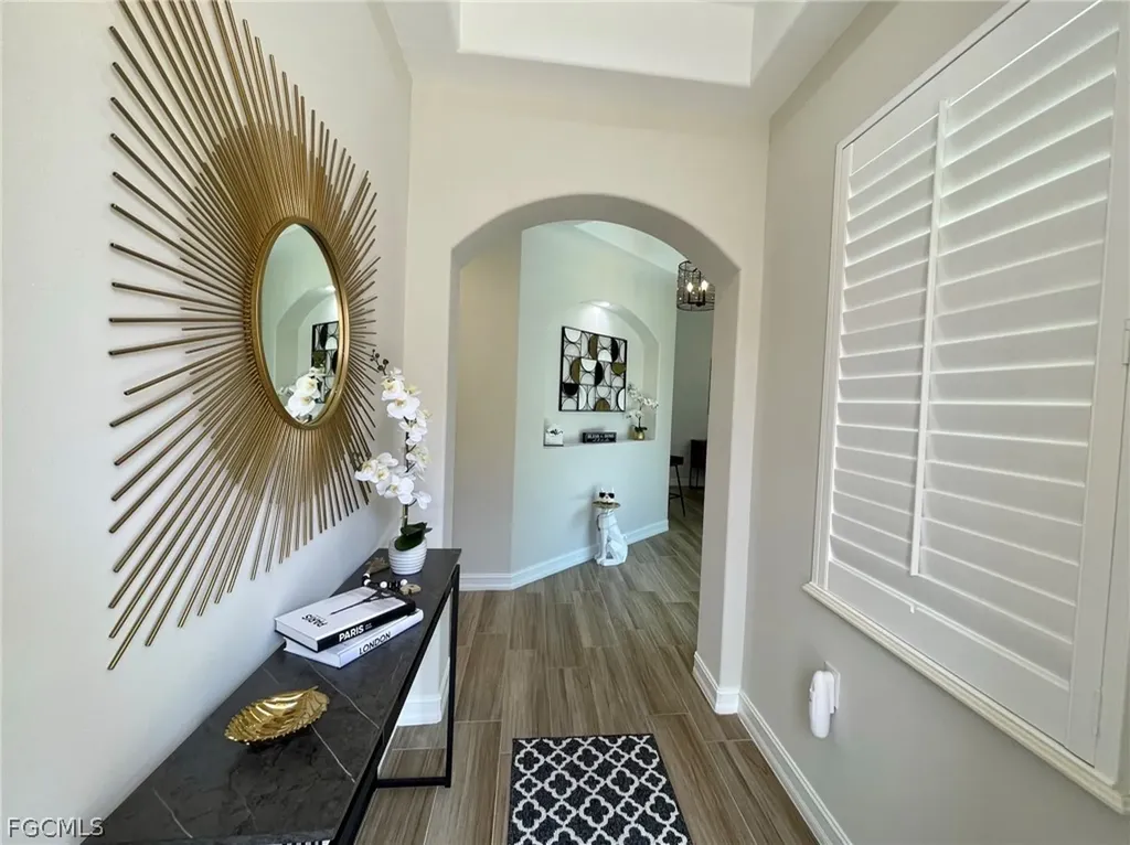 1628 Cayman Court Naples FL 34119