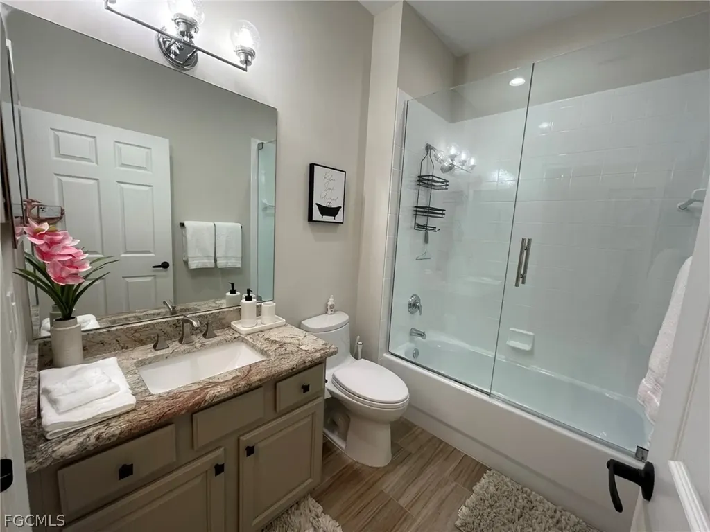 1628 Cayman Court Naples FL 34119