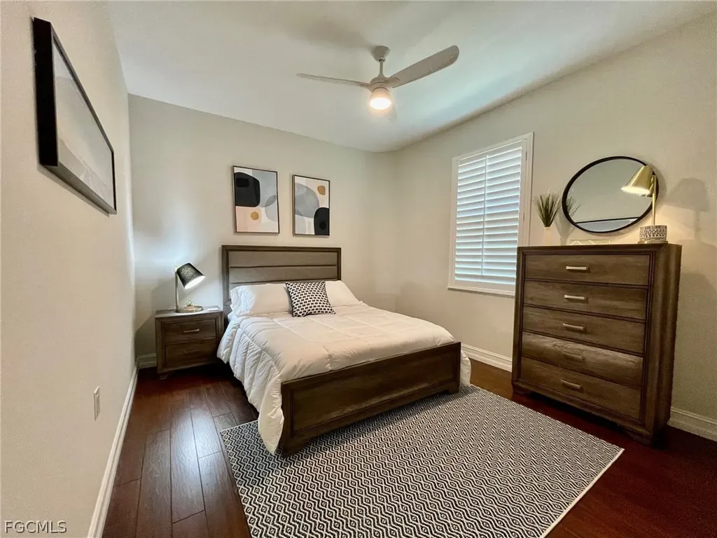 1628 Cayman Court Naples FL 34119