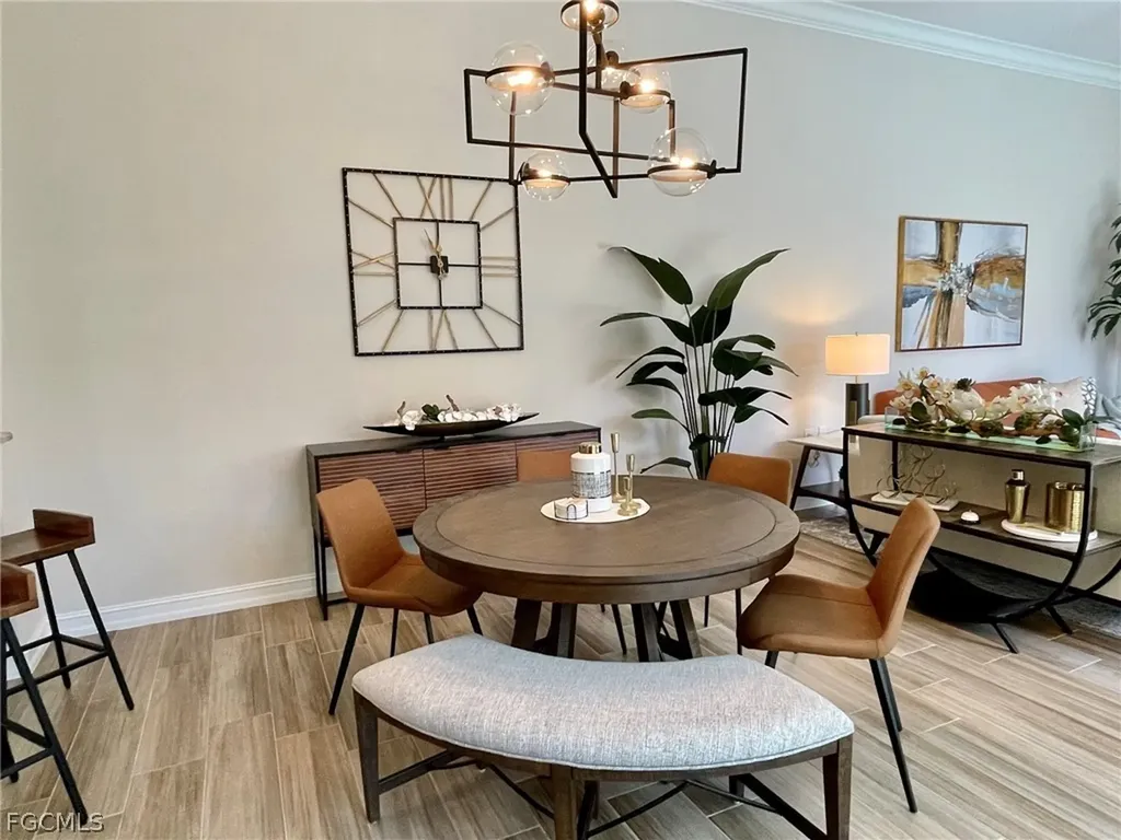 1628 Cayman Court Naples FL 34119