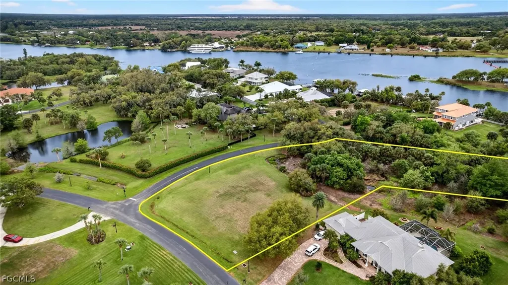 18151 Riverchase Court Alva FL 33920