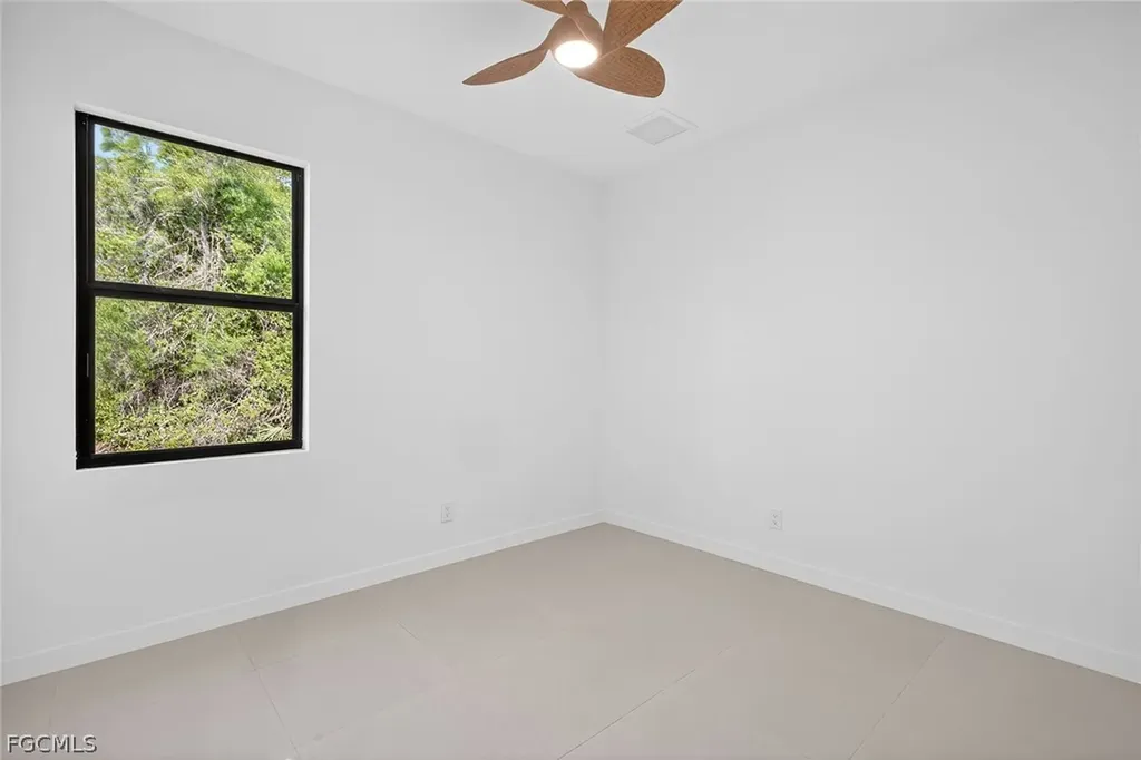23493 Roscoe Avenue Port Charlotte FL 33980