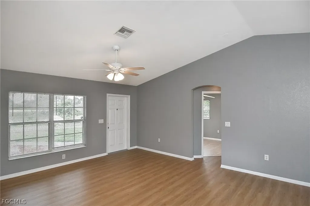 4016 35th Street SW Lehigh Acres FL 33976