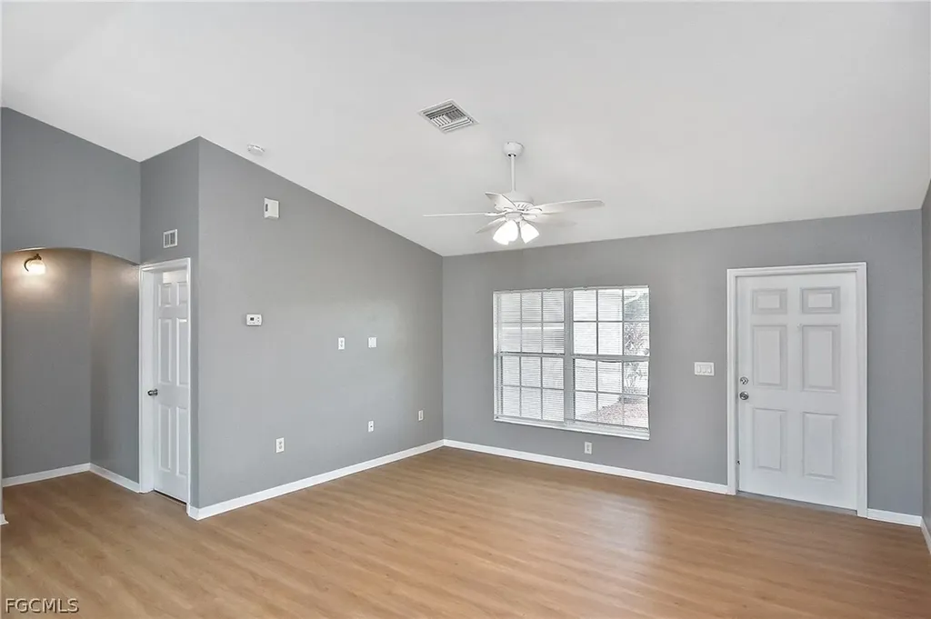 4016 35th Street SW Lehigh Acres FL 33976