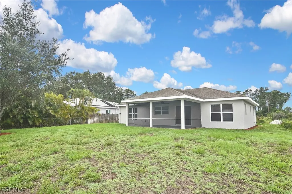 4016 35th Street SW Lehigh Acres FL 33976
