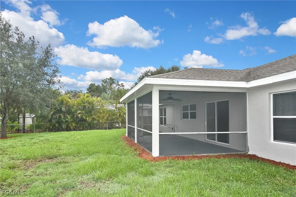 4016 35th Street SW Lehigh Acres FL 33976
