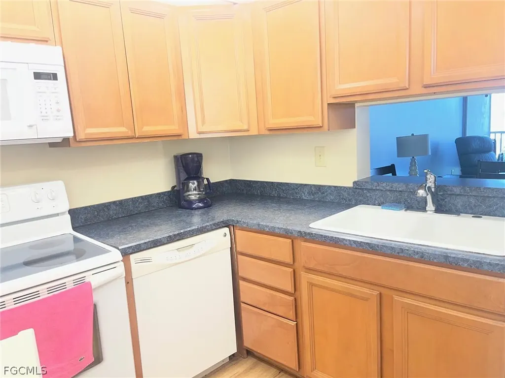 6220 Augusta Drive Fort Myers FL 33907