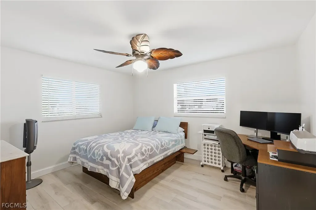 1220 SE 40th Street Cape Coral FL 33904