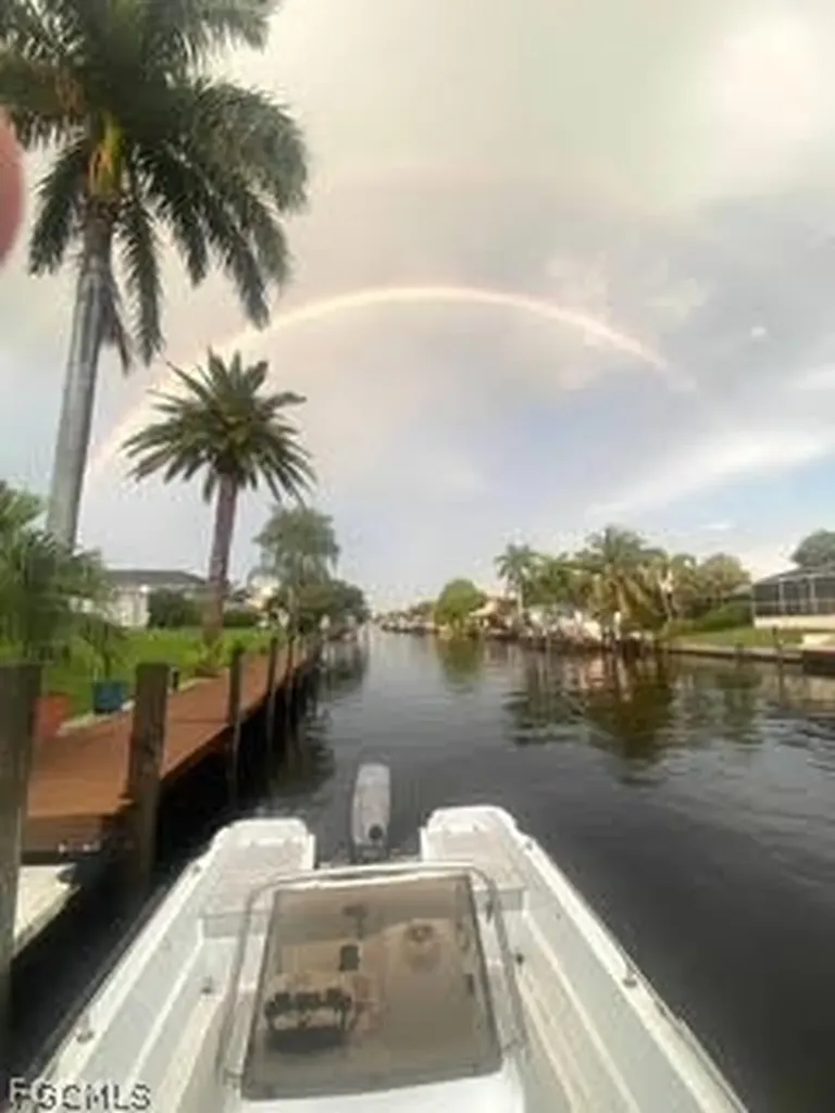 1220 SE 40th Street Cape Coral FL 33904