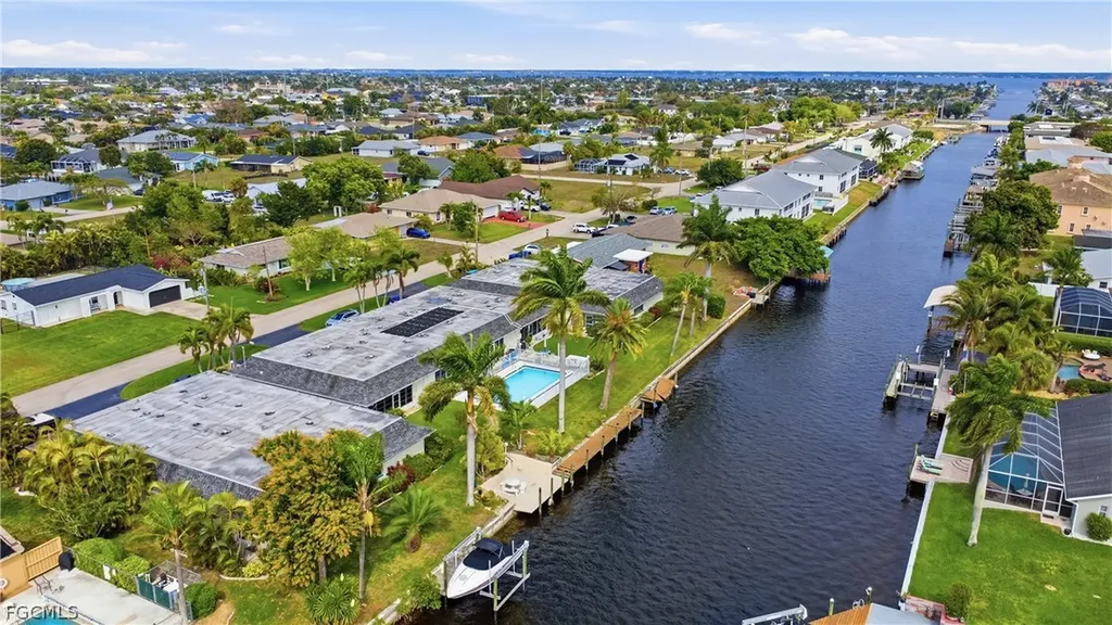 1220 SE 40th Street Cape Coral FL 33904