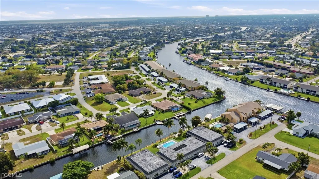 1220 SE 40th Street Cape Coral FL 33904