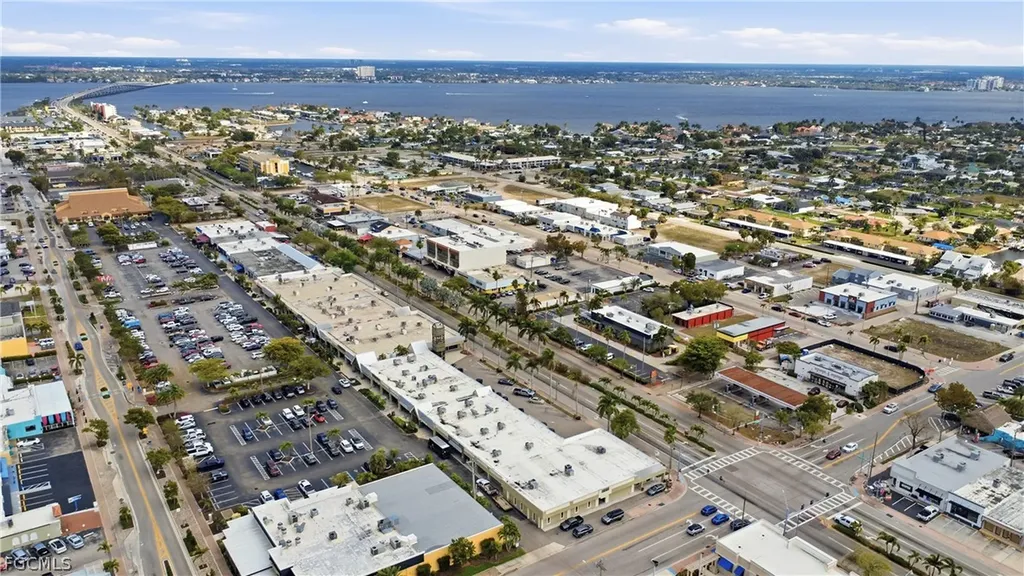 1220 SE 40th Street Cape Coral FL 33904
