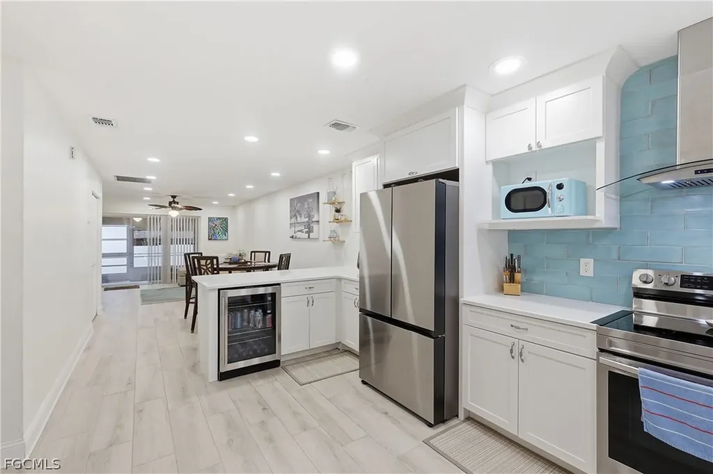 1220 SE 40th Street Cape Coral FL 33904