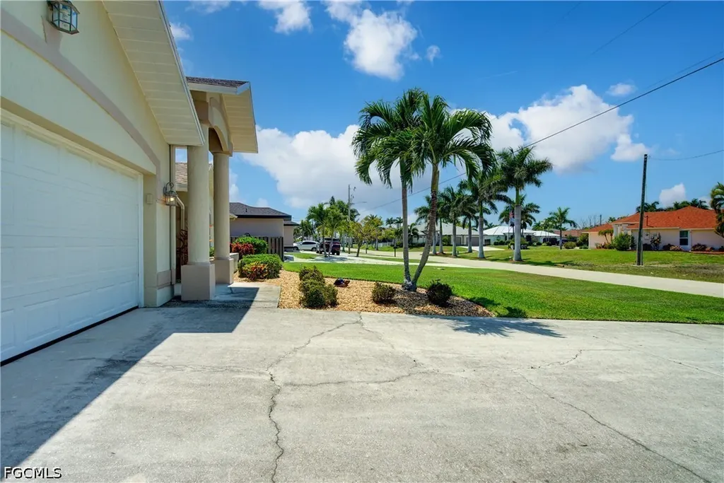 4337 SW 21st Place Cape Coral FL 33914