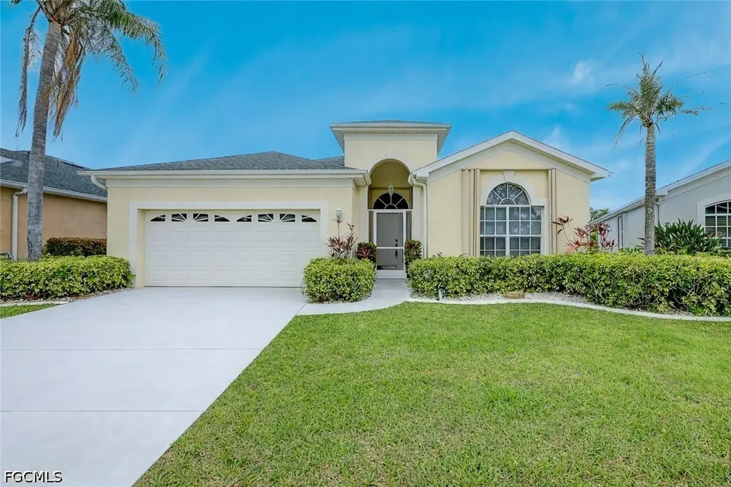 1813 Emerald Cove Drive Cape Coral FL 33991