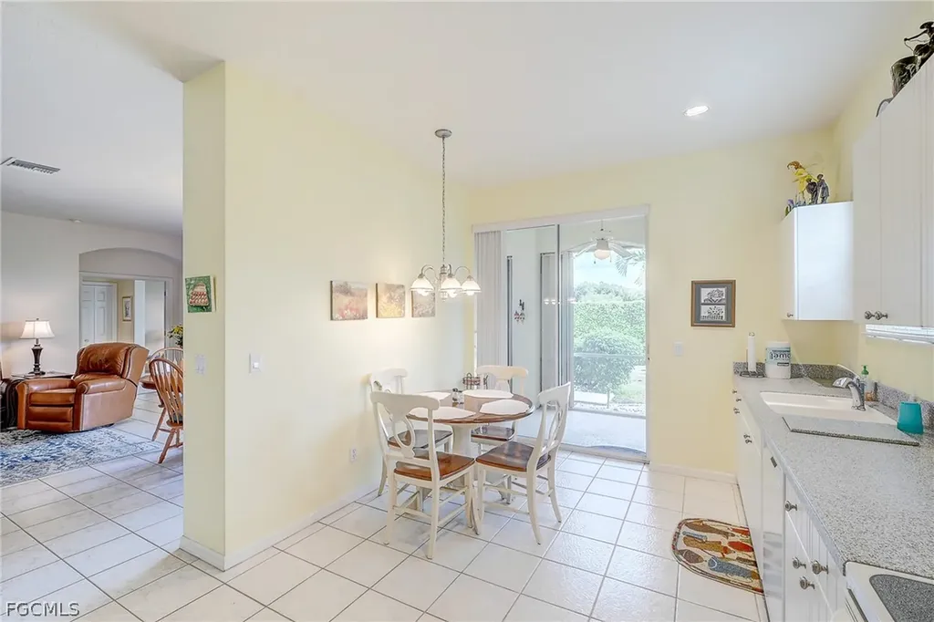 1813 Emerald Cove Drive Cape Coral FL 33991