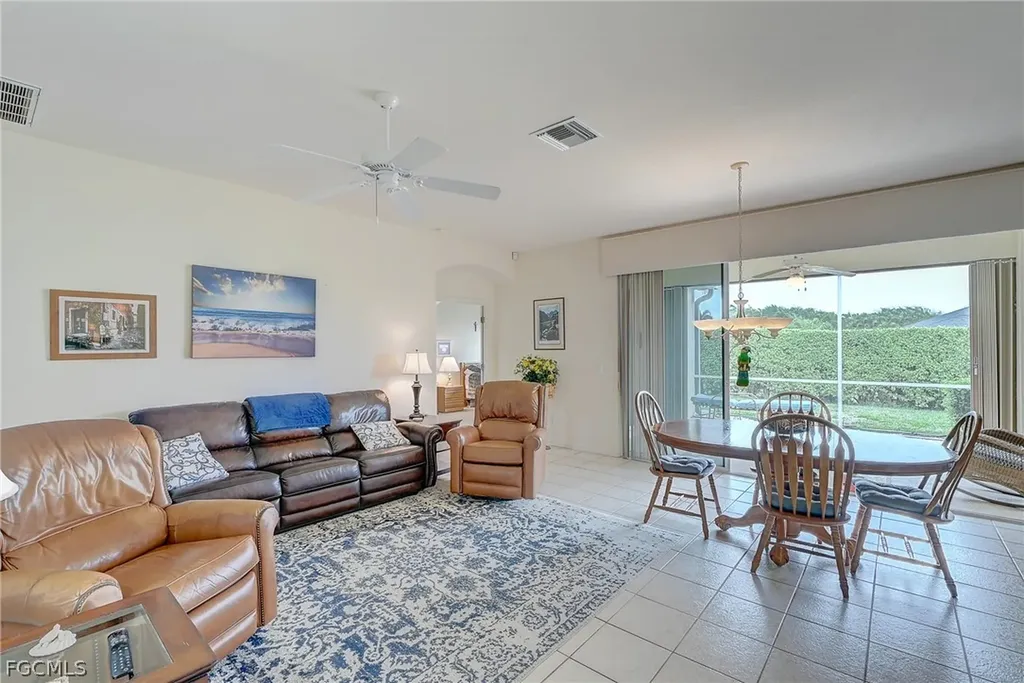 1813 Emerald Cove Drive Cape Coral FL 33991