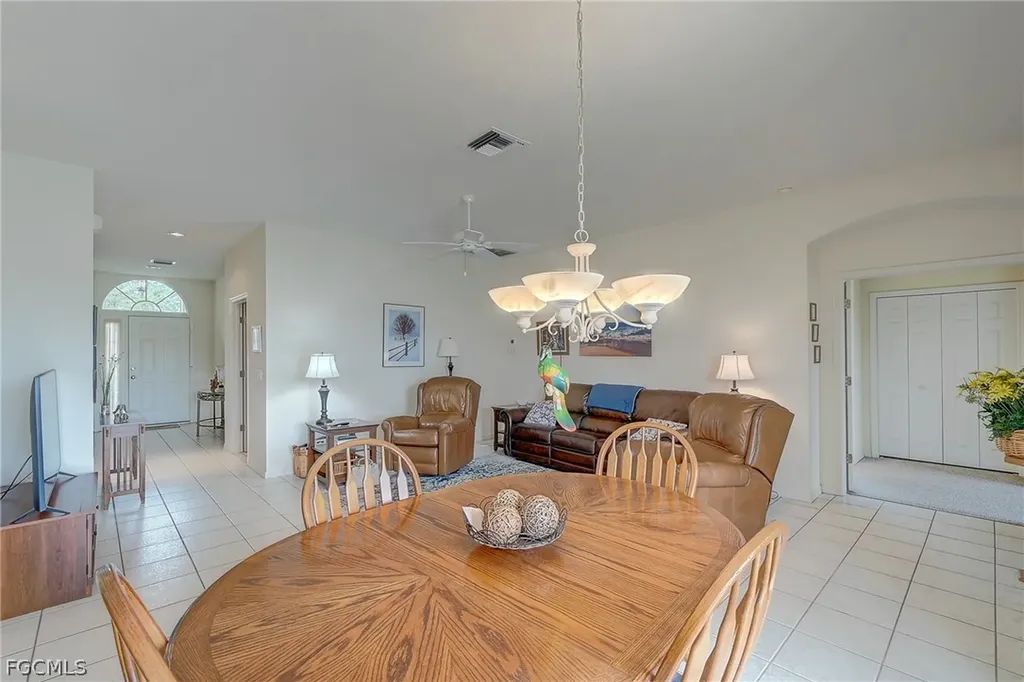 1813 Emerald Cove Drive Cape Coral FL 33991