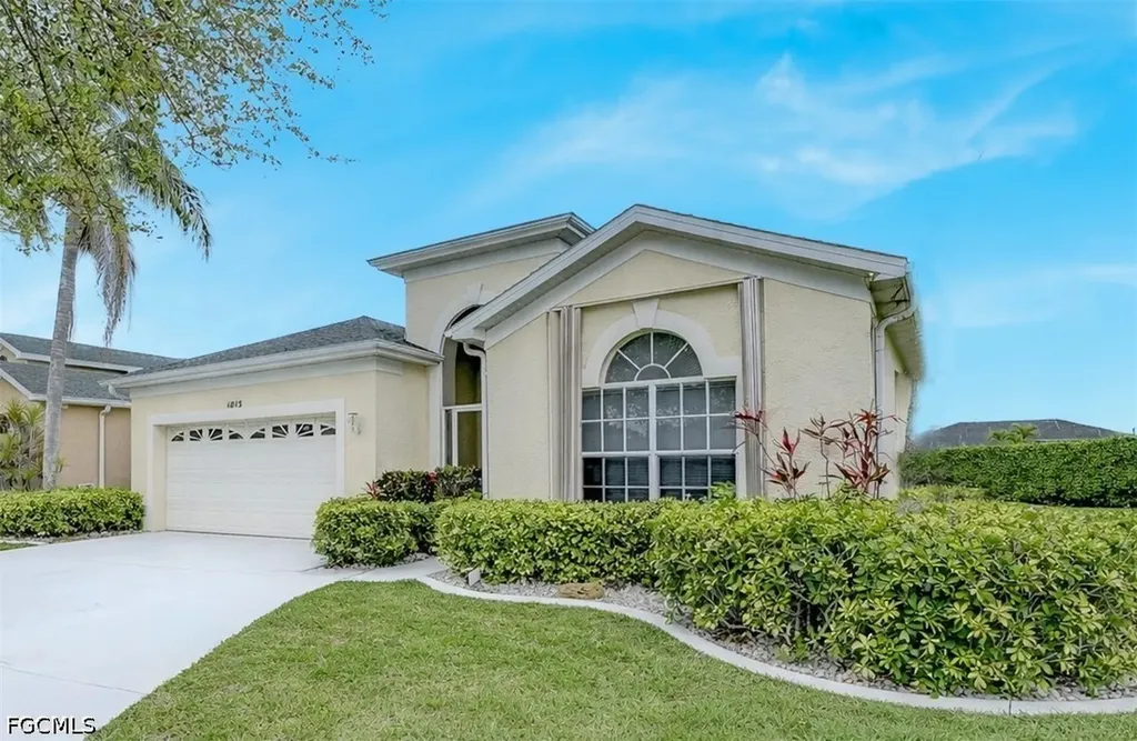 1813 Emerald Cove Drive Cape Coral FL 33991