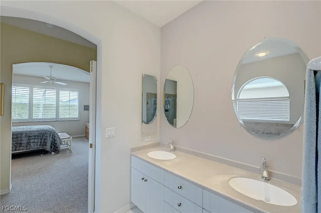 1813 Emerald Cove Drive Cape Coral FL 33991