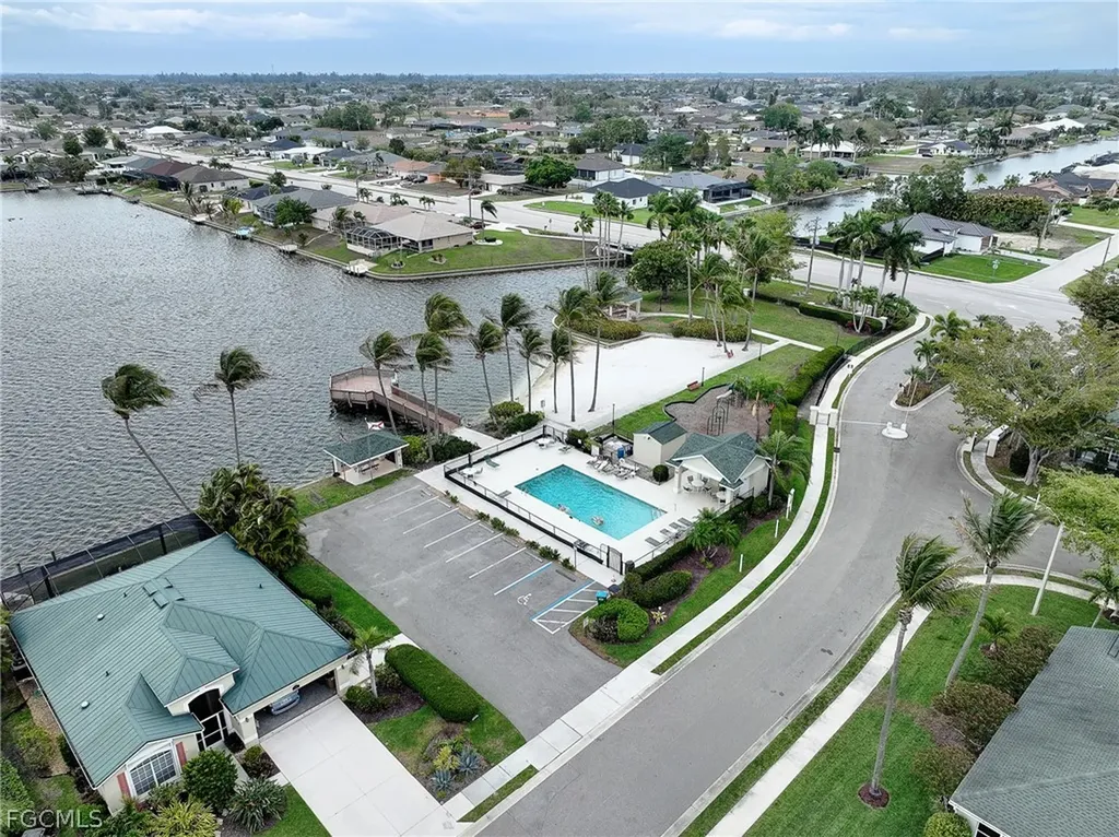 1813 Emerald Cove Drive Cape Coral FL 33991