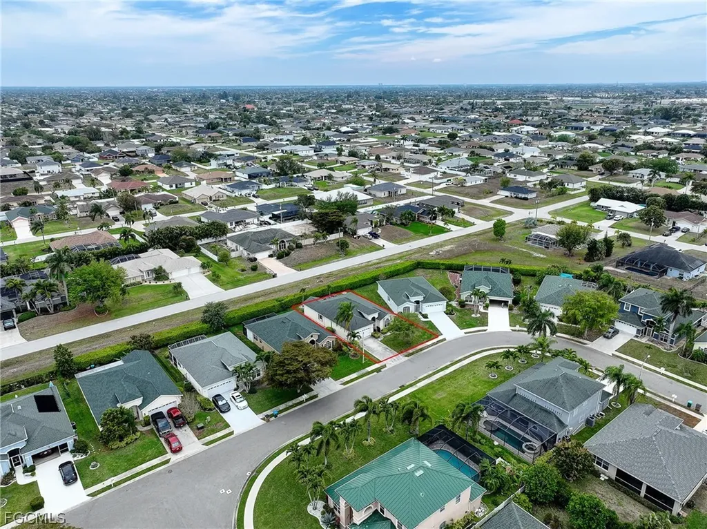 1813 Emerald Cove Drive Cape Coral FL 33991