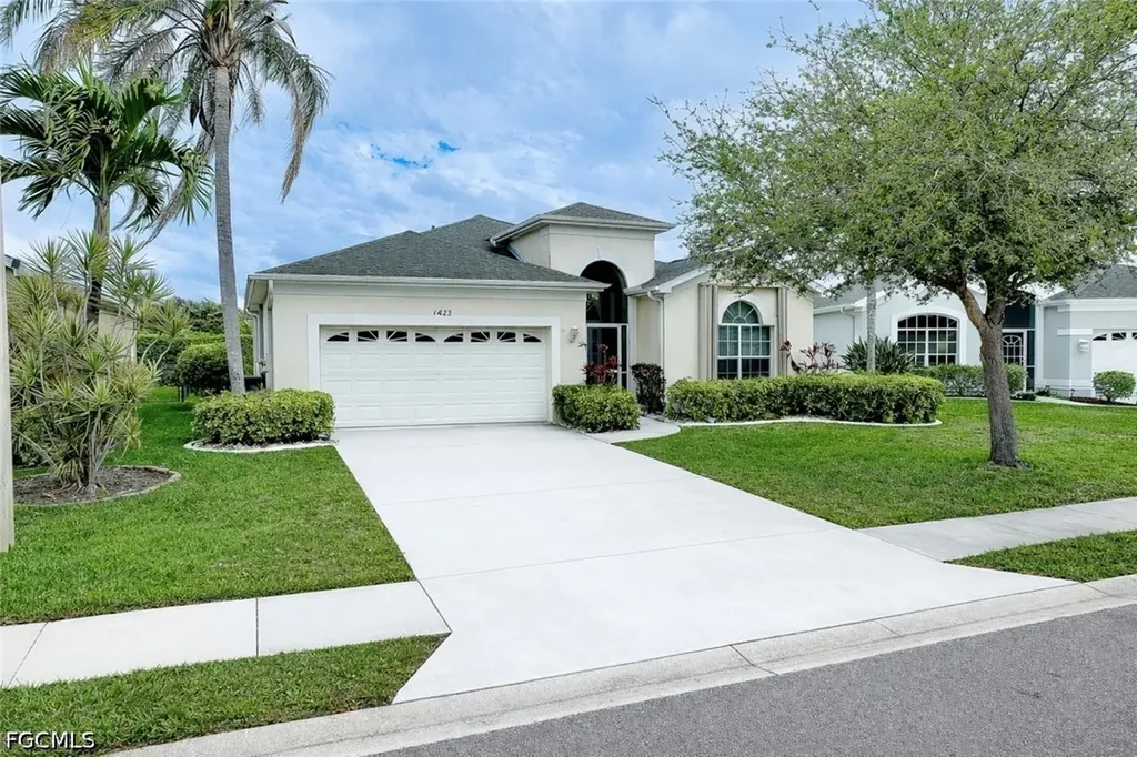 1813 Emerald Cove Drive Cape Coral FL 33991