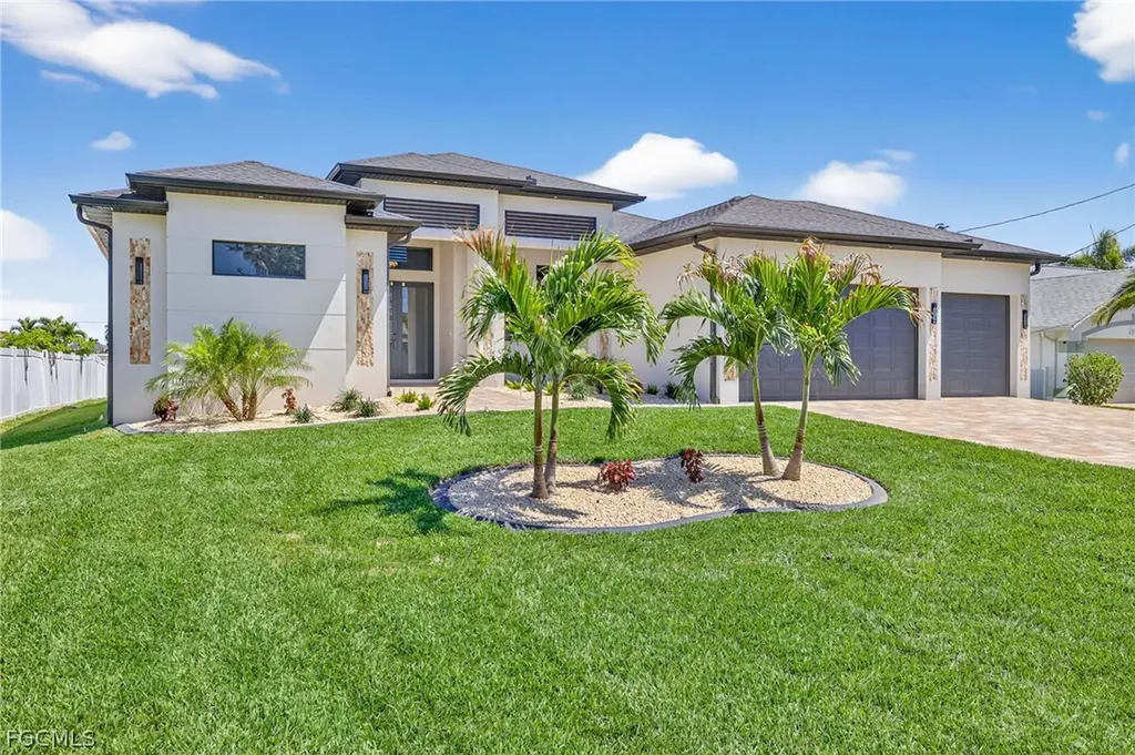 2551 SW 26th Place Cape Coral FL 33914