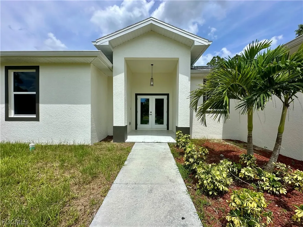 418 Wellington Avenue Lehigh Acres FL 33972