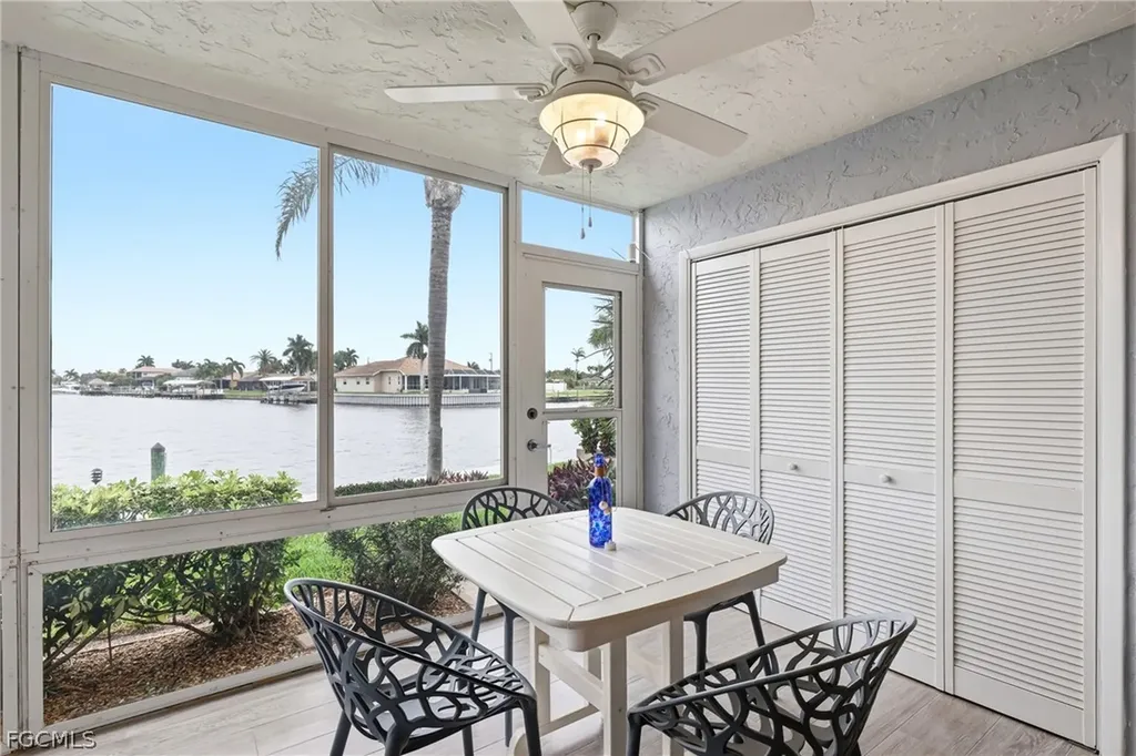 1927 SE 40th Terrace Cape Coral FL 33904