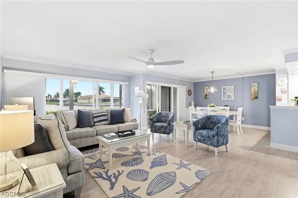 1927 SE 40th Terrace Cape Coral FL 33904
