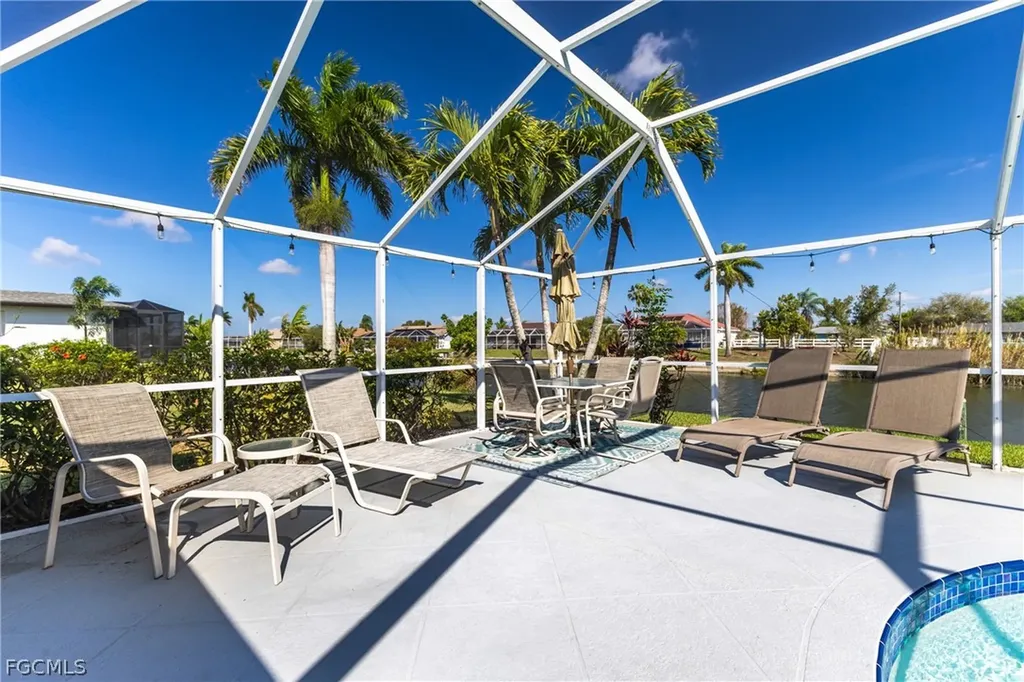 2213 NE 4th Street Cape Coral FL 33909